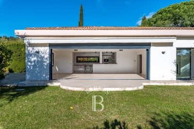 Maison à vendre à MOUGINS  - 4 pièces - 160 m² 