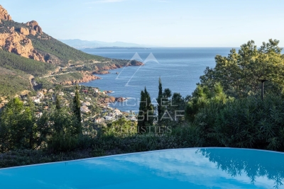 Maison à vendre vue mer terrasse agay