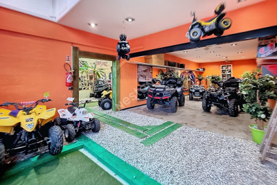 Commerce &agrave; vendre &agrave; CUERS   - 230 m&sup2; 