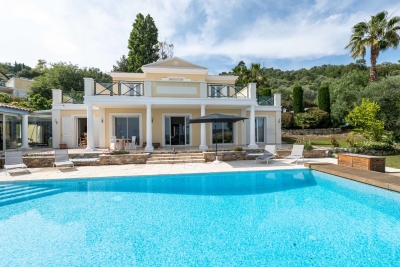 Maison à vendre à FALICON  - 5 pièces - 197 m² 