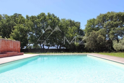 House to rent in CABRIÈRES D'AVIGNON  - 5 rooms - 150 m² 