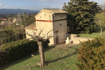 House for sale in CADENET  - 3 rooms - 40 m² 