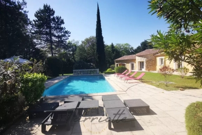 Maison &agrave; vendre &agrave; ALLAN  - 6 pi&egrave;ces - 220 m&sup2; 