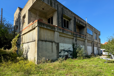 Bien à vendre à LA VALENTINE   - 600 m² 