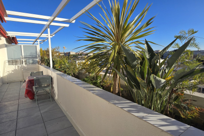 Appartement &agrave; vendre terrasse sud la roquette sur siagne 