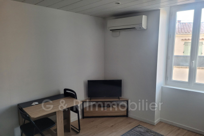 Appartement &agrave; louer &agrave; CUGES-LES-PINS  - 1 pi&egrave;ces - 18 m&sup2; 