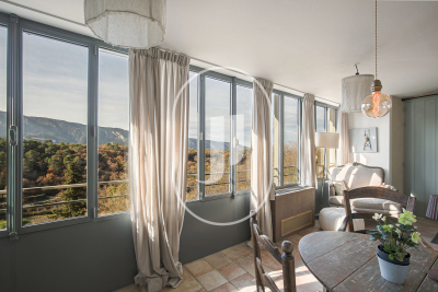 Maison à vendre à MÉNERBES  - 4 pièces - 128 m² 