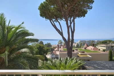Appartement &agrave; vendre &agrave; CANNES  - 5 pi&egrave;ces - 121 m&sup2; 