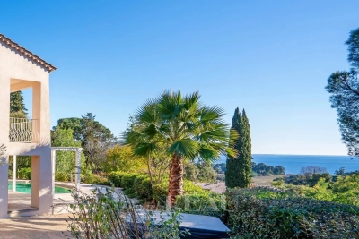 Maison à vendre face mer piscine 