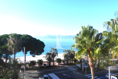 Appartement à vendre à CANNES Ariane-Ripert - 2 pièces - 71 m² 