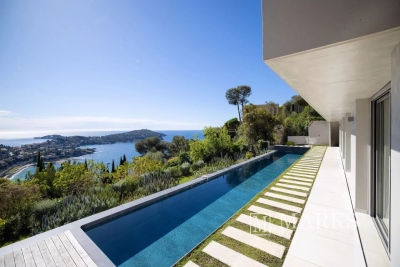 Maison &agrave; vendre &agrave; VILLEFRANCHE-SUR-MER Bocca Centre - 9 pi&egrave;ces - 350 m&sup2; 