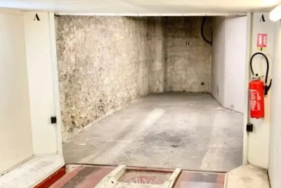 Parking/Garage à vendre à PARIS 8EME Charonne  - 10 m² 