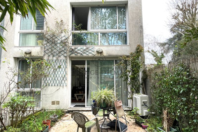 Maison &agrave; vendre &agrave; BORDEAUX  - 7 pi&egrave;ces - 274 m&sup2; 