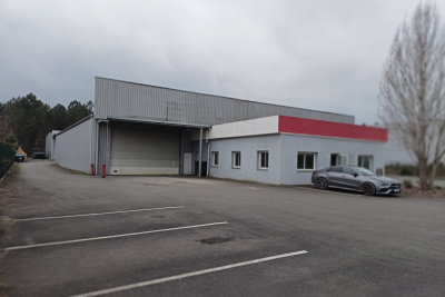 Commerce à louer à SAUCATS   - 900 m² 