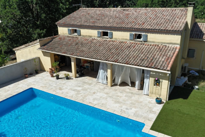 Maison &agrave; vendre &agrave; UCHAUX  - 8 pi&egrave;ces - 218 m&sup2; 