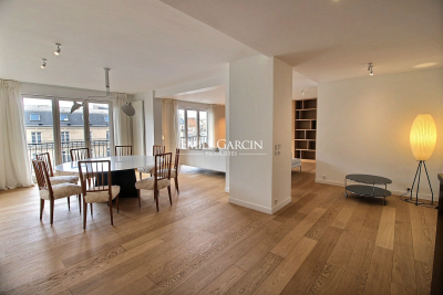 Appartement &agrave; louer &agrave; PARIS 8EME Belleville - 5 pi&egrave;ces - 150 m&sup2; 