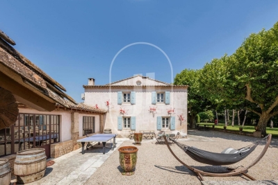 Maison &agrave; vendre &agrave; L'ISLE-SUR-LA-SORGUE La Ville - 13 pi&egrave;ces - 504 m&sup2; 