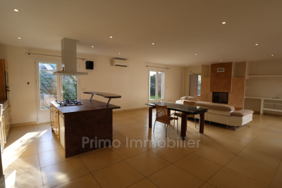 Maison &agrave; vendre piscine chauffee 