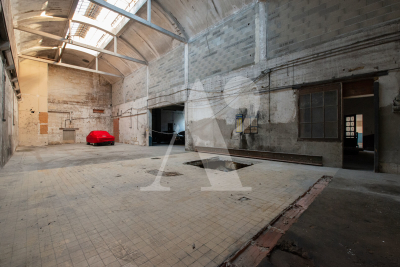 Bien à louer à LE BOUSCAT   - 350 m² 