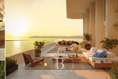 Appartement à vendre à MARSEILLE 2EME  - 4 pièces - 202 m² 