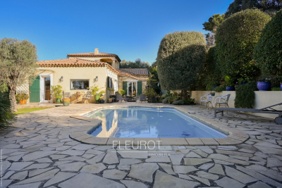 Maison à vendre à LA CIOTAT Morgiou-Hauts de Mazargues - 6 pièces - 132 m² 