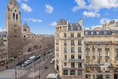 Apartment for sale in PARIS 8EME Champs Elysees - 5 rooms - 152 m² 