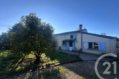 Maison à vendre à LA LANDE-DE-FRONSAC  - 5 pièces - 91 m² 