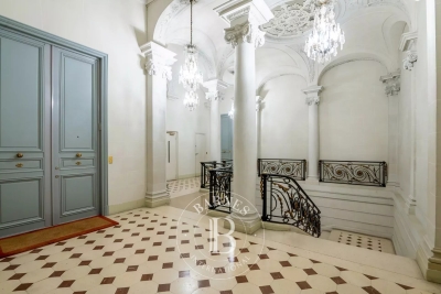 Appartement à vendre à PARIS 16EME Picpus 18 - 7 pièces - 318 m² 