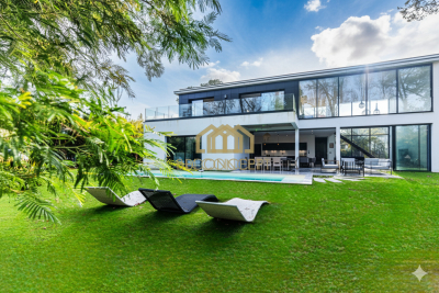 Maison à vendre à LA TESTE-DE-BUCH Saumos - 6 pièces - 240 m² 