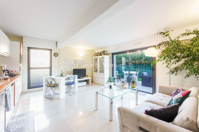 Appartement à vendre à ST-RAPHAËL Le Mourillon Iv - 3 pièces - 65 m² 