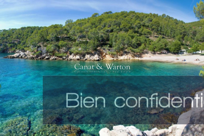 Maison à vendre à ST-RAPHAËL Peyron-Saint Sebastien - 7 pièces - 340 m² 