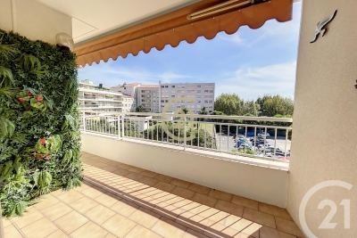 Appartement à vendre à CANNES-LA-BOCCA Beausoleil Superieur - 2 pièces - 50 m² 