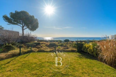 Apartment for sale in LA CIOTAT  - 4 rooms - 77 m&sup2; 