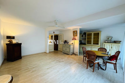Appartement &agrave; vendre &agrave; CAVALAIRE-SUR-MER  - 4 pi&egrave;ces - 100 m&sup2; 