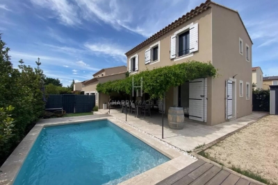 Maison à vendre à MAUSSANE-LES-ALPILLES Baumillons - 6 pièces - 115 m² 