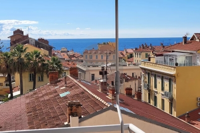 Appartement à vendre à MENTON Clans - 2 pièces - 54 m² 