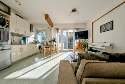 Appartement à vendre à NICE Gare Nice-Ville - 2 pièces - 55 m² 