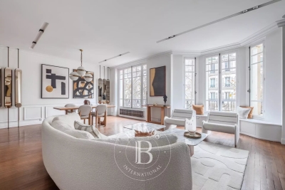 Appartement &agrave; vendre &agrave; PARIS 7EME Belleville - 5 pi&egrave;ces - 127 m&sup2; 