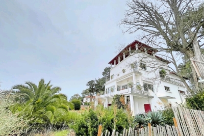 Maison &agrave; vendre &agrave; CAP-FERRET  - 9 pi&egrave;ces - 400 m&sup2; 