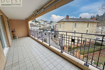 Appartement à vendre à CHARBONNIÈRES-LES-BAINS  - 4 pièces - 100 m² 