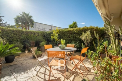 Apartment for sale in MARSEILLE 9EME  - 2 rooms - 121 m&sup2; 