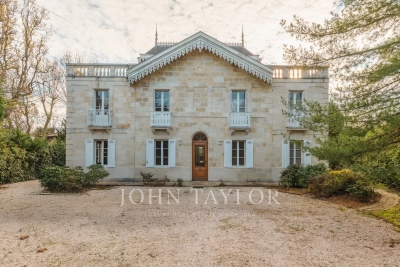 Maison à vendre à BORDEAUX Centre Agglomere - 7 pièces - 260 m² 