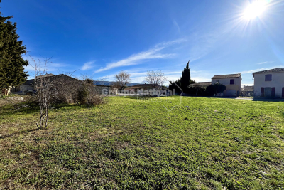 terrain à vendre à CAVAILLON   - 886 m² 