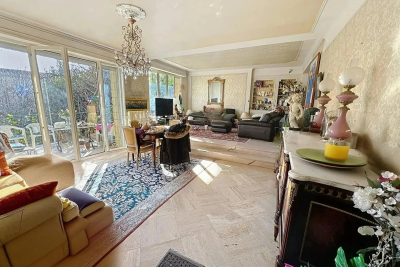 Maison à vendre à AVIGNON Montfavet Pericentre - 7 pièces - 230 m² 