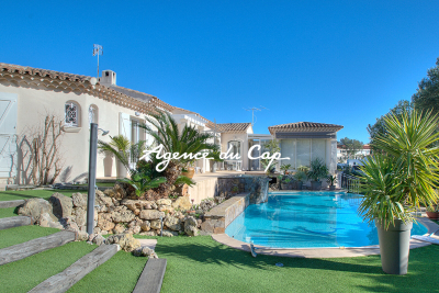 Maison à vendre à ST-AYGULF  - 6 pièces - 125 m² 