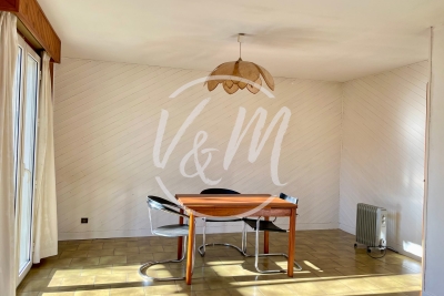 Maison à vendre à LANTON Sainte-Foy-la-Grande - 9 pièces - 216 m² 