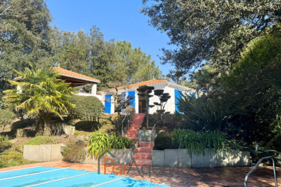 Maison à vendre à ST PALAIS SUR MER Port-d'Envaux - 6 pièces - 140 m² 