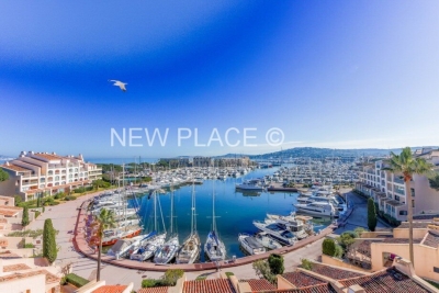 Apartment for sale in MARINES DE COGOLIN  - 3 rooms - 72 m² 