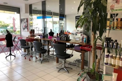 Commerce à vendre à ANTIBES Place de Gaulle - 1 pièces - 90 m² 