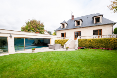 Maison à vendre à MITRY MORY  - 6 pièces - 330 m² 